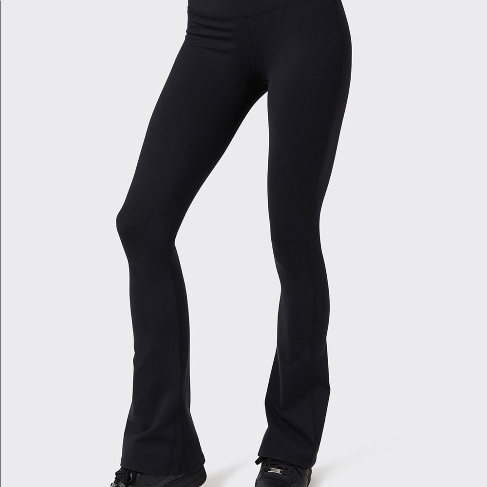 Split 59 yoga plants black!! Size large and Long.